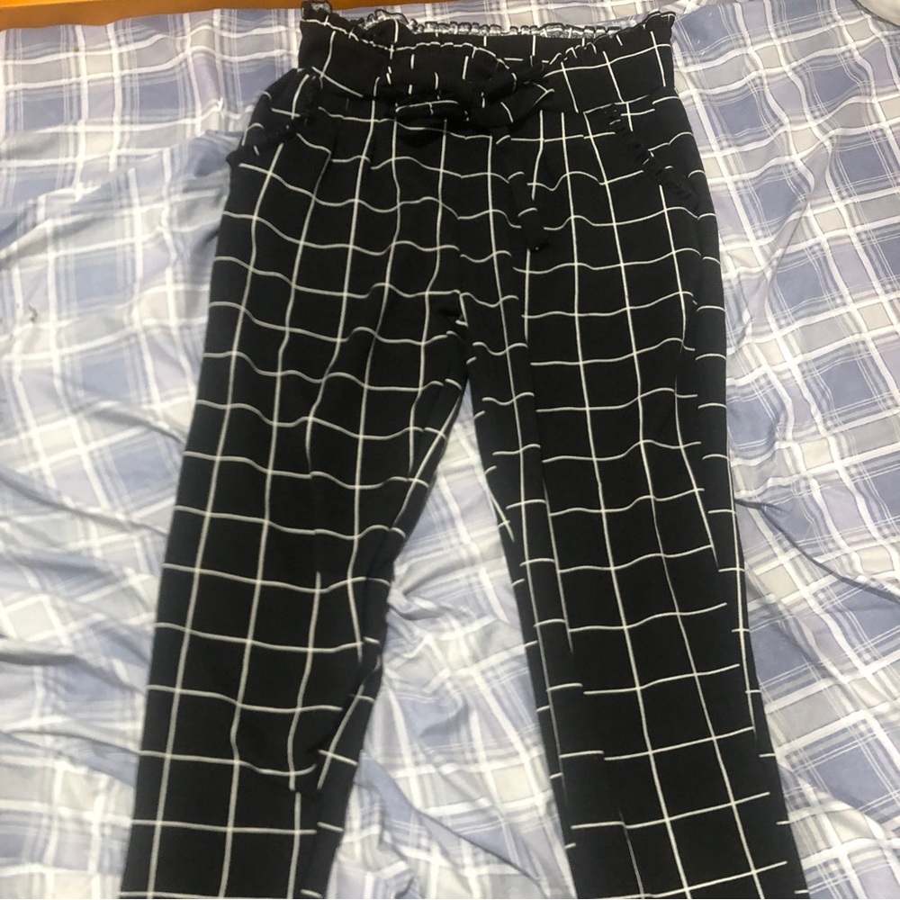 ( HAVE UNTIL FEB 20 TO CLAIM) Black And White Pants